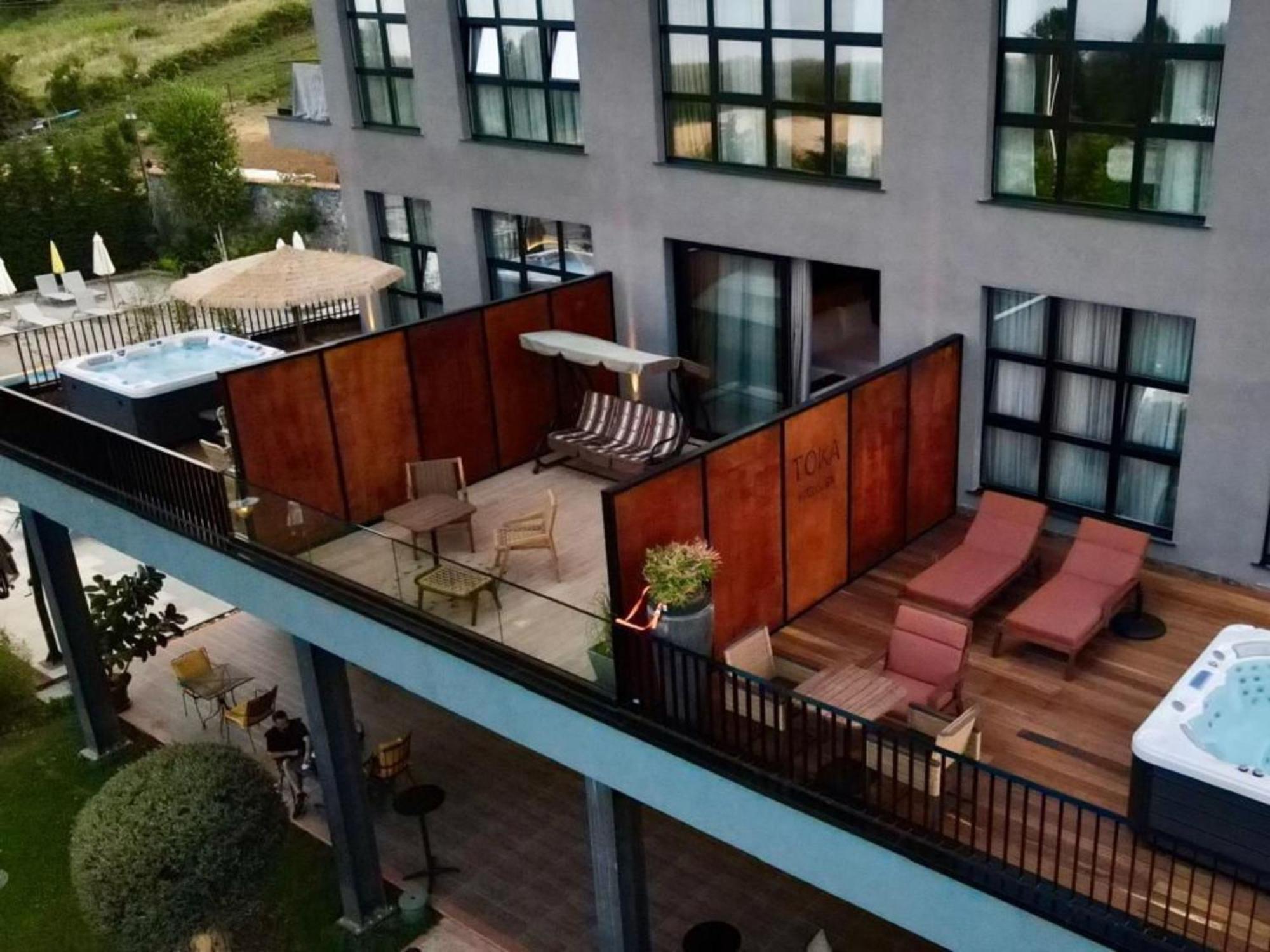 Toka Hotel Restaurant Udenisht Kültér fotó