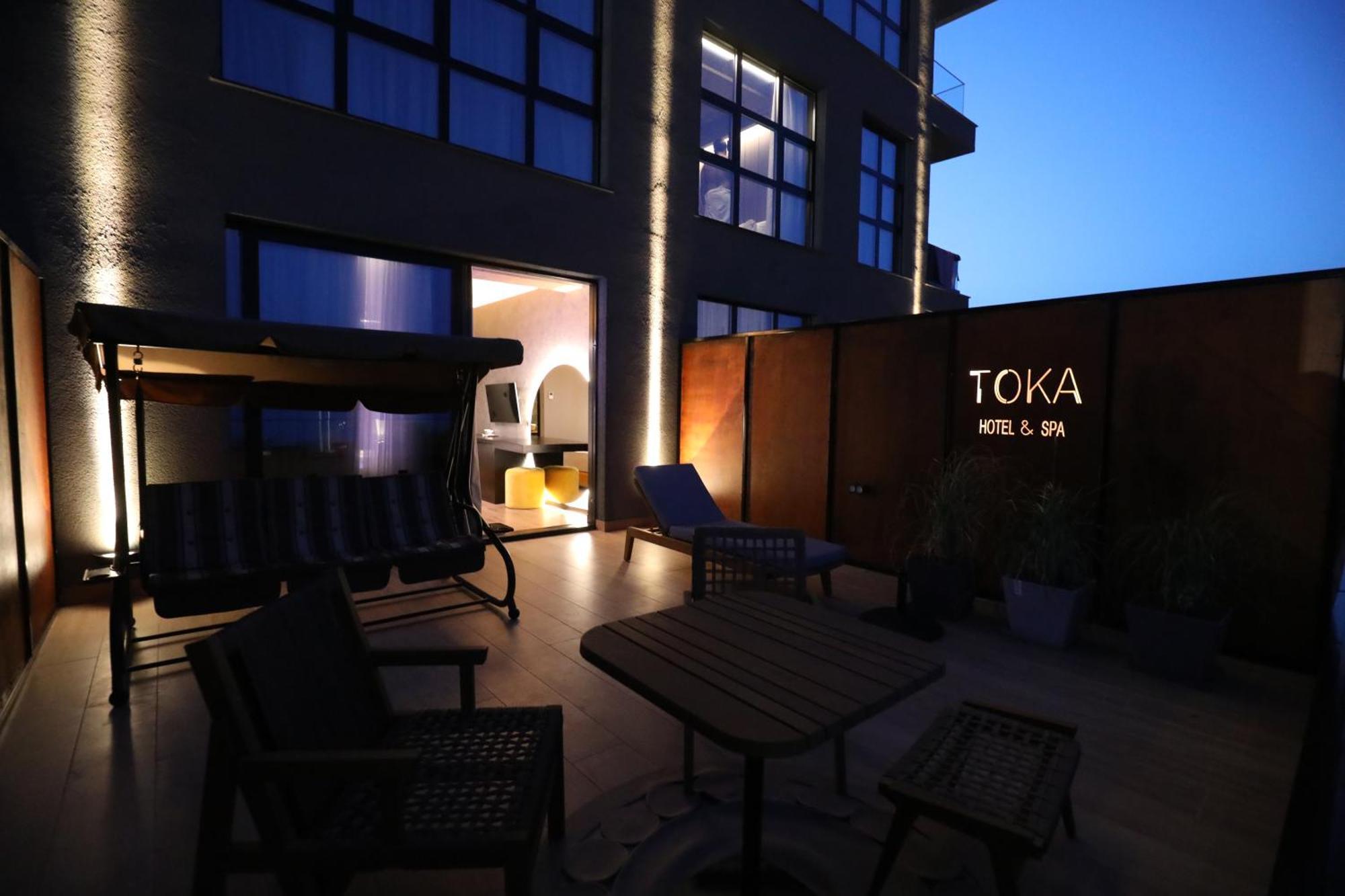Toka Hotel Restaurant Udenisht Kültér fotó
