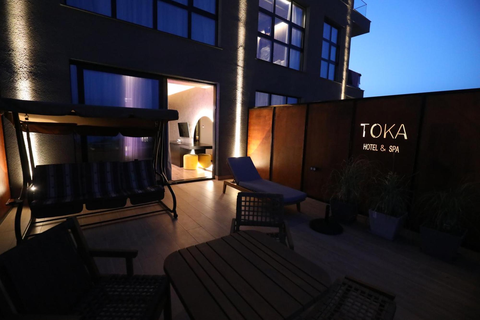 Toka Hotel Restaurant Udenisht Kültér fotó