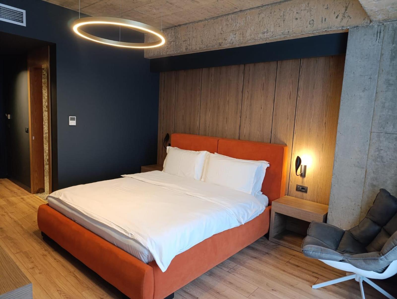 Toka Hotel Restaurant Udenisht Kültér fotó