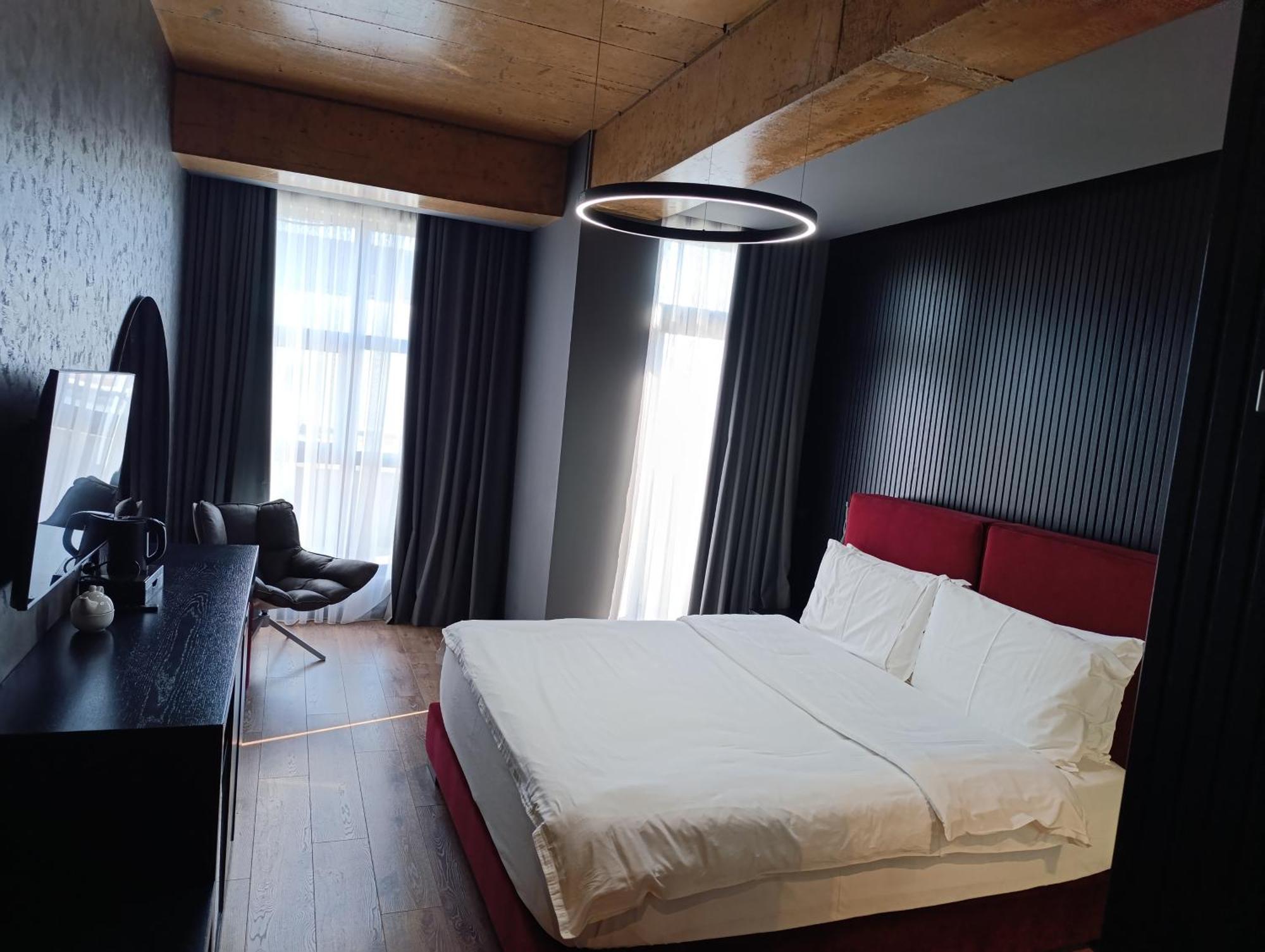 Toka Hotel Restaurant Udenisht Kültér fotó