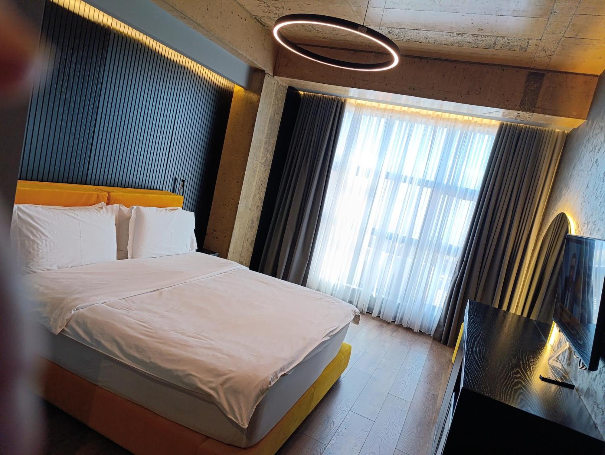 Toka Hotel Restaurant Udenisht Kültér fotó