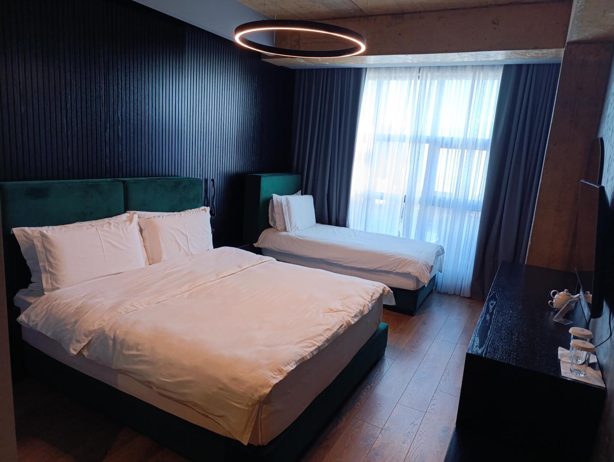 Toka Hotel Restaurant Udenisht Kültér fotó